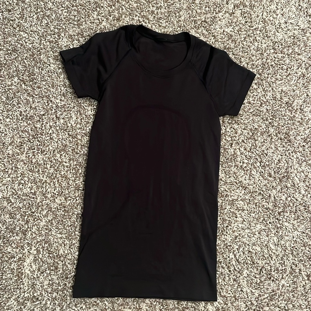 Lululemon Swiftly Tech